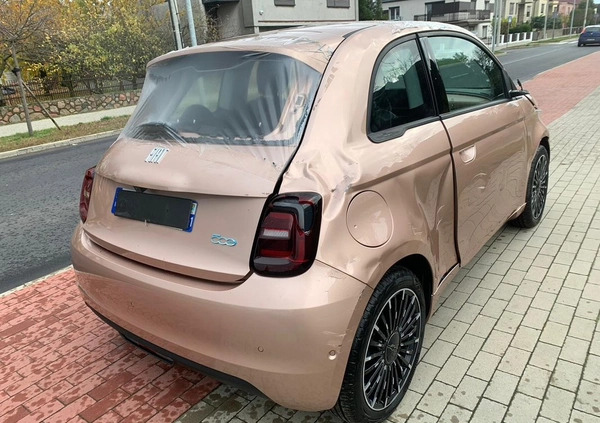Fiat 500 cena 45900 przebieg: 7190, rok produkcji 2022 z Czersk małe 254